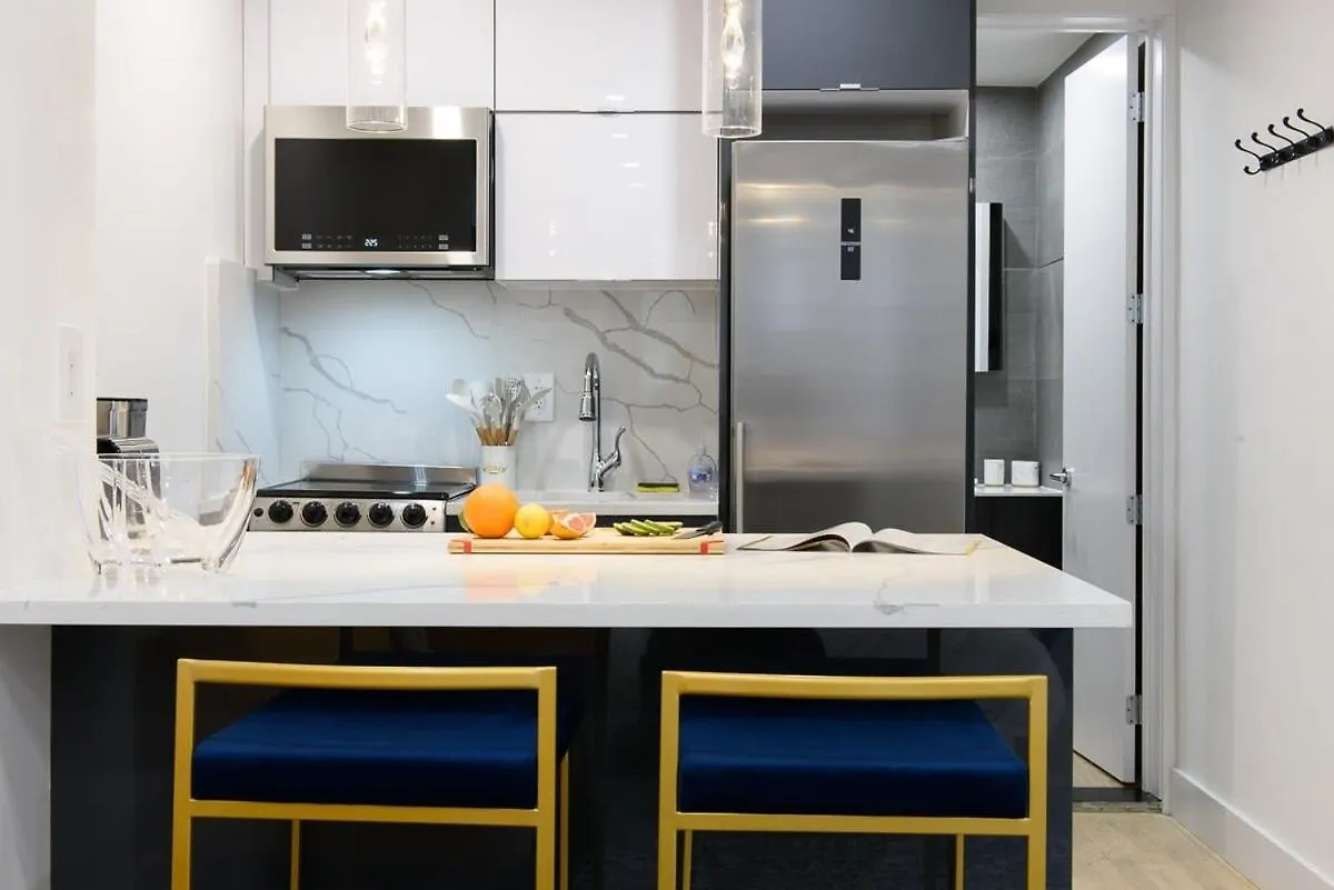 1597-12 New Studio Prime Ues Wd In Unit New York
