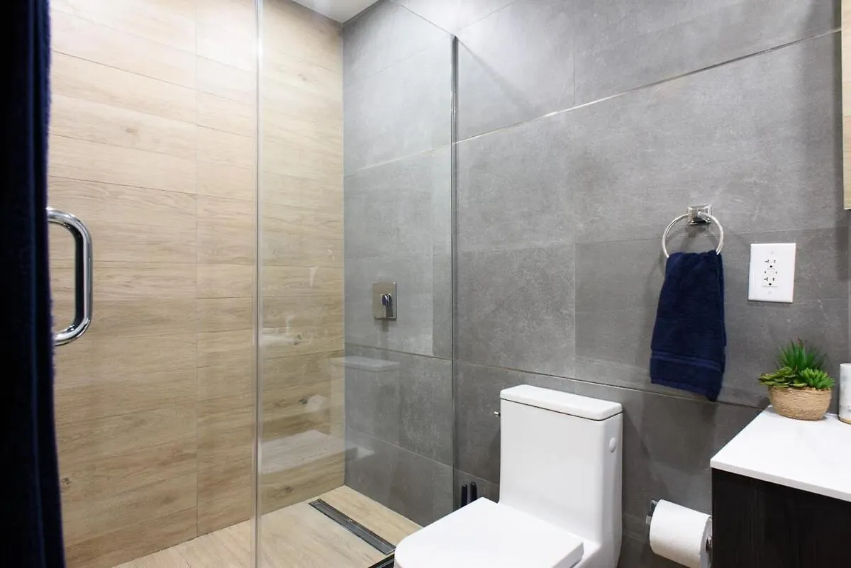 1597-12 New Studio Prime Ues Wd In Unit New York