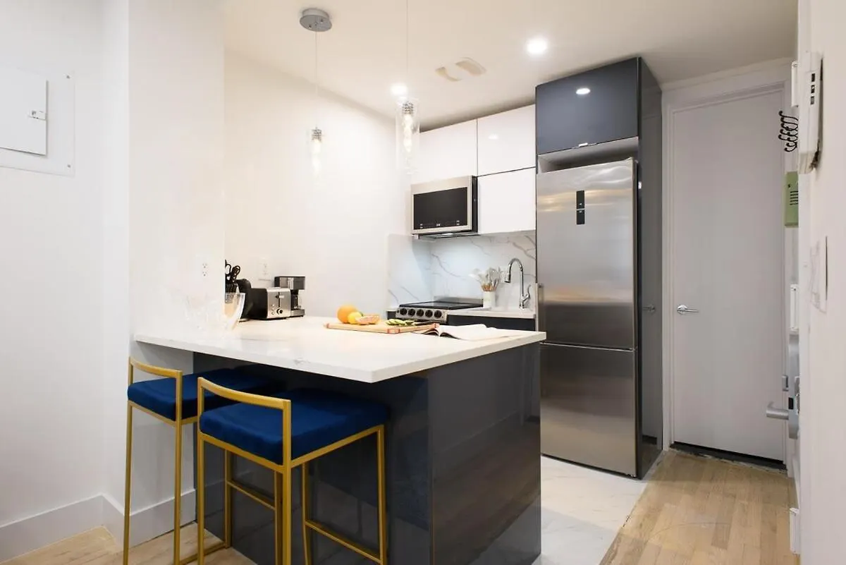 1597-12 New Studio Prime Ues Wd In Unit New York