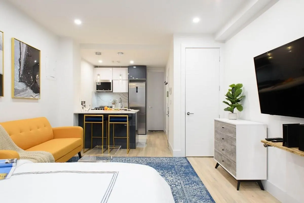 1597-12 New Studio Prime Ues Wd In Unit New York