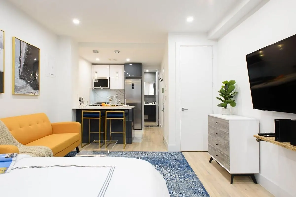 1597-12 New Studio Prime Ues Wd In Unit New York 0*,
